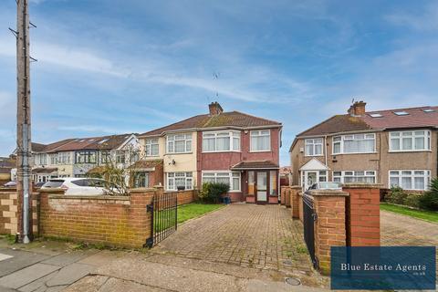 4 bedroom semi-detached house for sale, Basildene Road, Hounslow, TW4