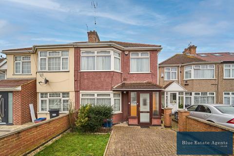 4 bedroom semi-detached house for sale, Basildene Road, Hounslow, TW4