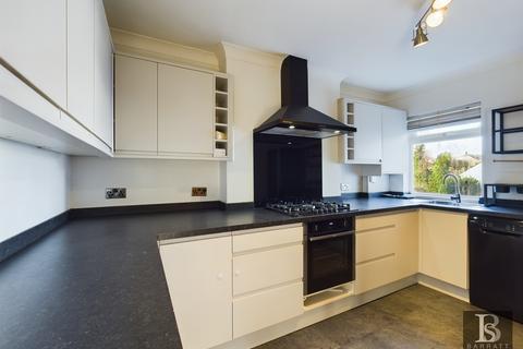 2 bedroom maisonette for sale, High Street, Aldershot