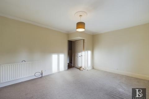 2 bedroom maisonette for sale, High Street, Aldershot