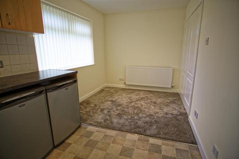 2 bedroom flat to rent, 2 Bed Flat to Let on Spinney Brow,Preston