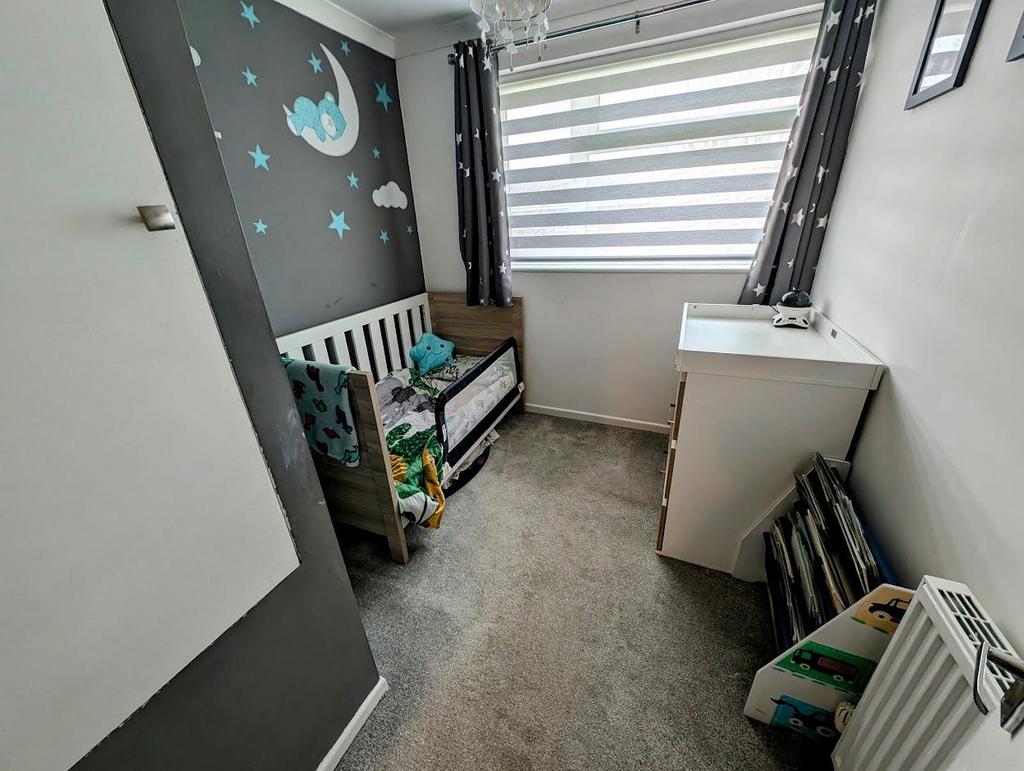 Bed 3.jpg