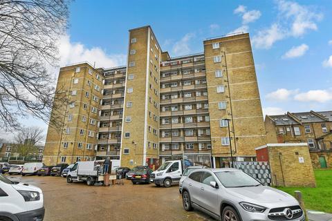 66 The Mount, London, E5 9JU