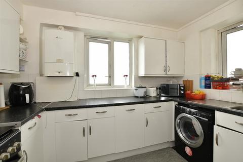 66 The Mount, London, E5 9JU