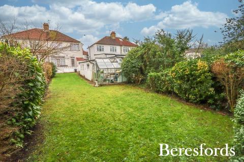 3 bedroom semi-detached house for sale, Meadowside Road, Upminster, RM14