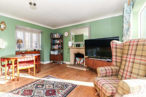 4 Bell Close, Beaconsfield, HP9 1AT