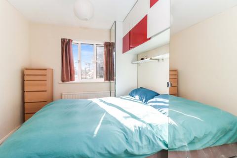 4 Bell Close, Beaconsfield, HP9 1AT