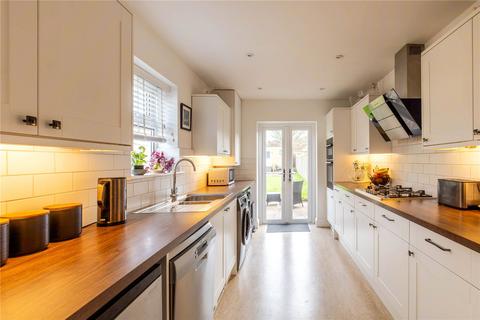 4 bedroom end of terrace house for sale