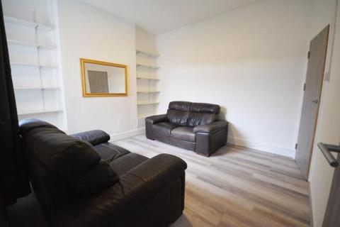 4 bedroom terraced house to rent, Llantrisant Street, Cardiff, CF24