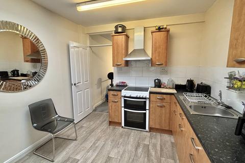 2 bedroom flat for sale, Blaby, Leicester LE8