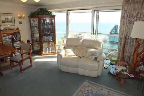 44 Carlton Leas, Folkestone, CT20 2DJ