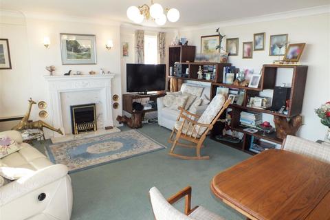 44 Carlton Leas, Folkestone, CT20 2DJ