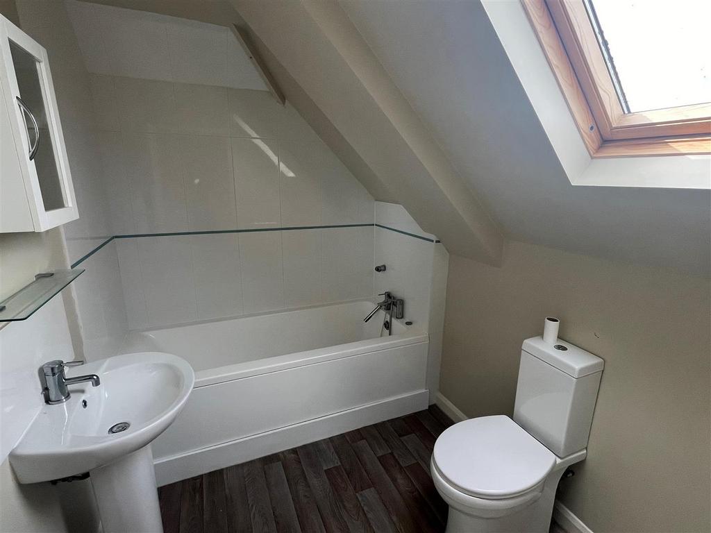 Top bathroom.jpg