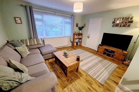 59 Appledore Crescent, Folkestone, CT19 4NB