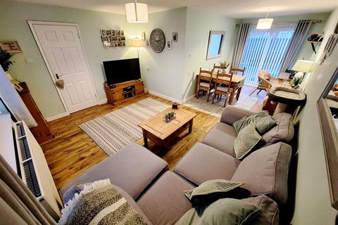 59 Appledore Crescent, Folkestone, CT19 4NB