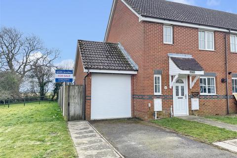30 Bland Drive, Hawkinge, Folkestone, CT18 7PX