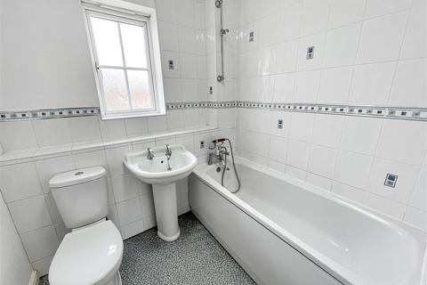 30 Bland Drive, Hawkinge, Folkestone, CT18 7PX