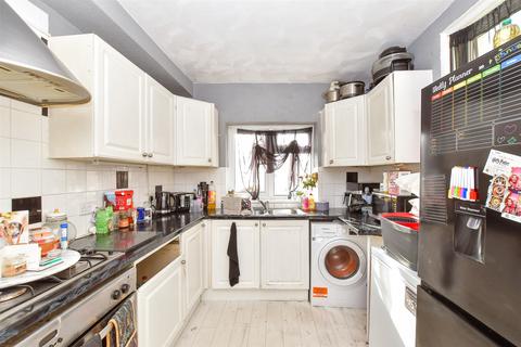 2 bedroom terraced house for sale, Carisbrooke Road, Southsea PO4