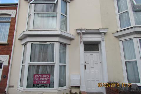 2 bedroom house to rent, Alexandra Terrace, Brynmill, Swansea