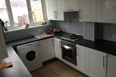 2 bedroom house to rent, Alexandra Terrace, Brynmill, Swansea