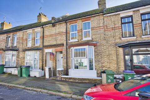 2 bedroom terraced house for sale, Fernbank Crescent, Folkestone, CT19