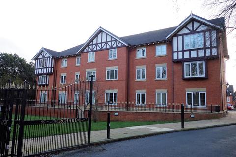 2 bedroom apartment to rent, Applewood House, Manchester Road, Bury, BL9 9JS