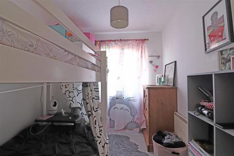 11 Abbots Rise, Redhill, RH1 1LL