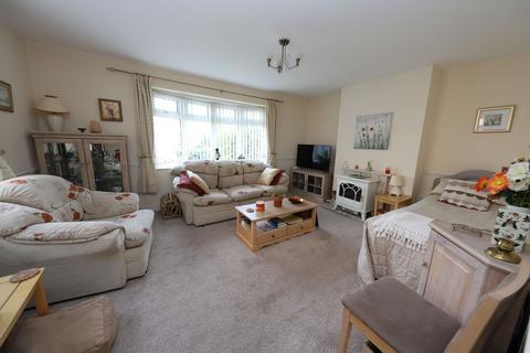 6 Derwent Drive, Aberdare, CF44 0LN
