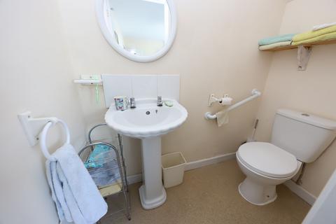 6 Derwent Drive, Aberdare, CF44 0LN