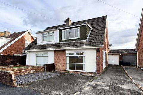 10 Derwent Drive, Aberdare, CF44 0LN