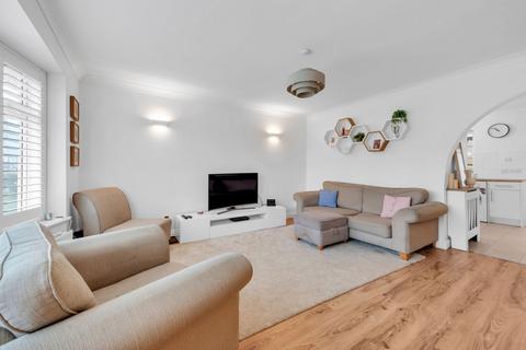 3 bedroom terraced house for sale, Birchwood Avenue, Sidcup DA14