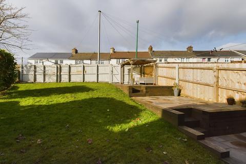 4 bedroom semi-detached house for sale, Clos Bronwydd, Ebbw Vale, NP23