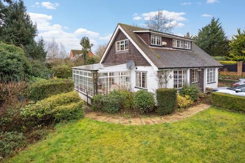 3 bedroom detached house for sale, Elm Lane, Buckinghamshire SL8