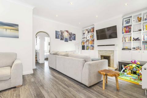 2 bedroom flat for sale, High Street, London W3