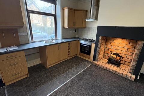 2 bedroom terraced house for sale, Valley Road, Cleckheaton