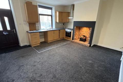 2 bedroom terraced house for sale, Valley Road, Cleckheaton