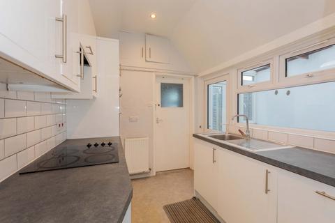 2 bedroom semi-detached house for sale, Portlock Road, Maidenhead SL6