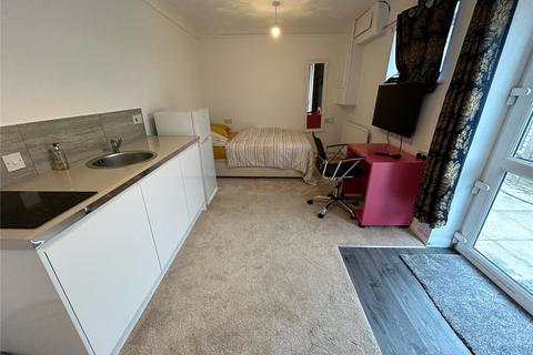 1 bedroom studio to rent, Botley Road, Southampton SO31