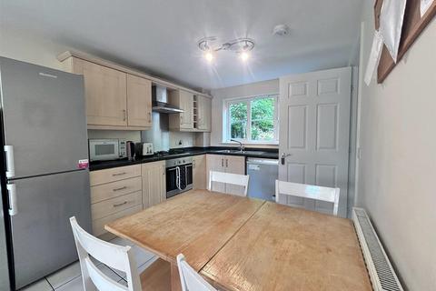 5 bedroom end of terrace house for sale, St. Christophers Mews, Ramsgate