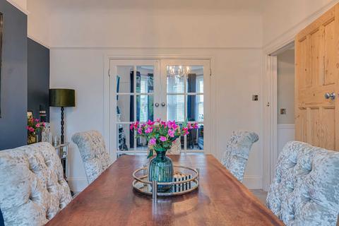 27 Plas Newydd, Southend-on-sea, SS1 3AG