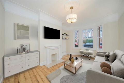 4 bedroom semi-detached house to rent, Winchendon Road, Teddington TW11