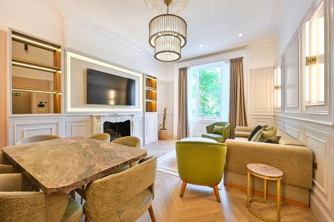 2 bedroom flat to rent, Royal Crescent, Holland Park, London, W11