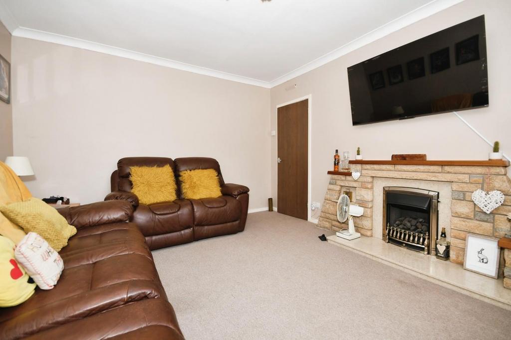SITTING ROOM 02.jpg