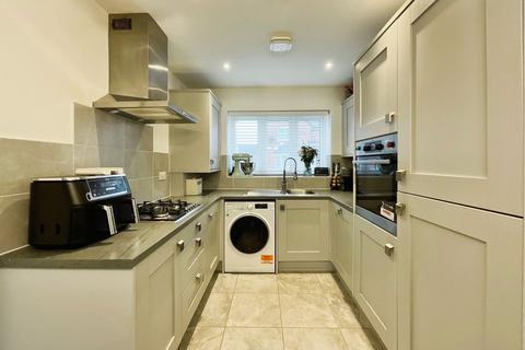 3 bedroom semi-detached house for sale, Dainty Close , Leics  LE9