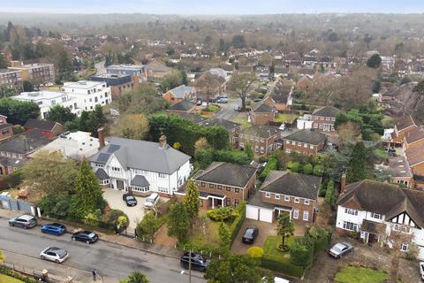 5 bedroom detached house for sale, Davenham Avenue, Northwood HA6 3HW