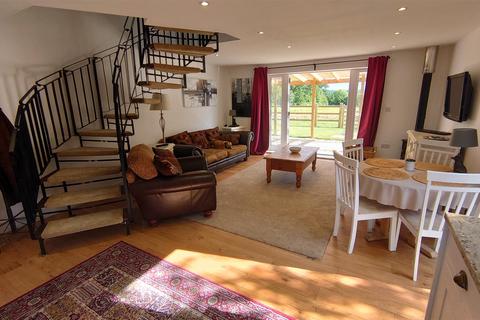 2 bedroom detached house to rent, Foldhill Lane, Martock