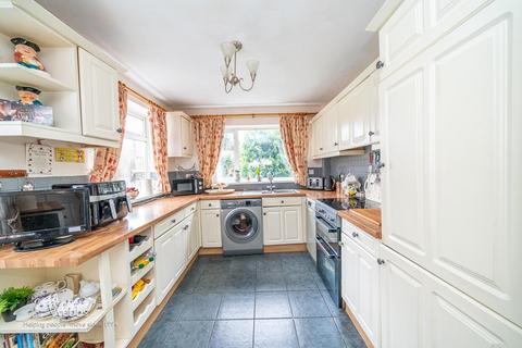 3 bedroom semi-detached house for sale, Millfield Avenue, Walsall WS3