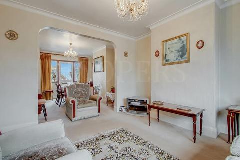 3 bedroom terraced house for sale, North Circular Road, London, NW2