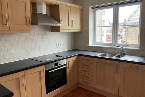 2 bedroom apartment to rent, Conwy Terrace, Llanrwst