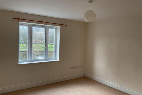 2 bedroom apartment to rent, Conwy Terrace, Llanrwst